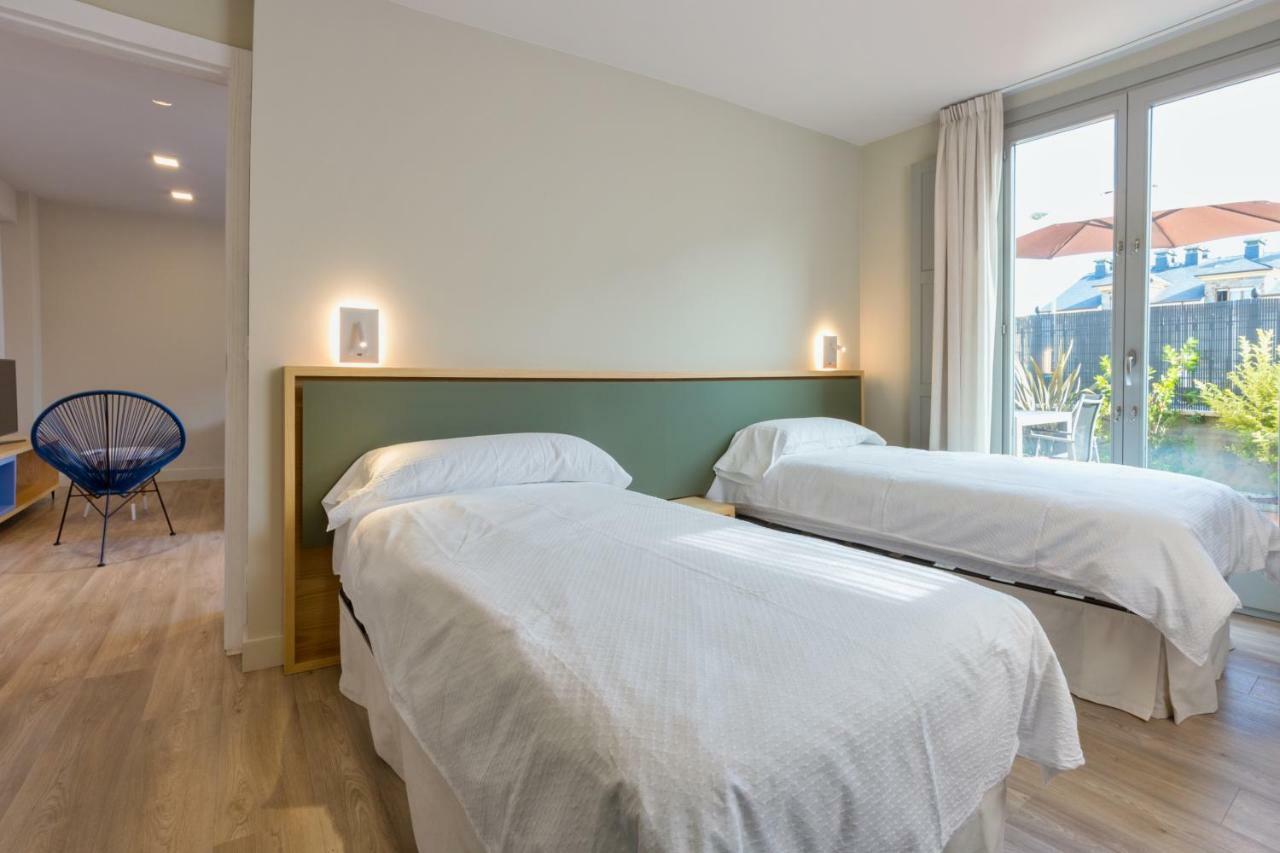 Apartamentos Barcella Tapia タピア・デ・カサリエゴ エクステリア 写真