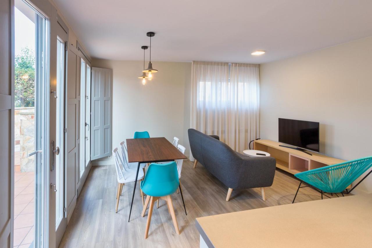 Apartamentos Barcella Tapia タピア・デ・カサリエゴ エクステリア 写真